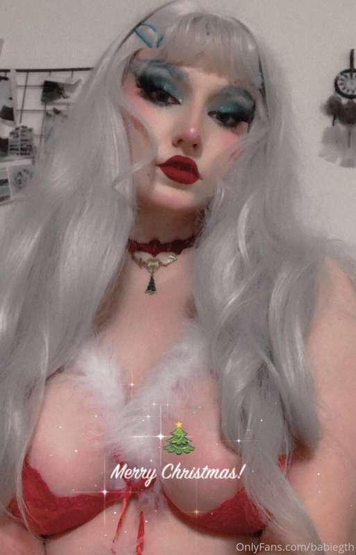 First from my Christmas shoot merry Christmas my loves 💕💕💕🎁🎁