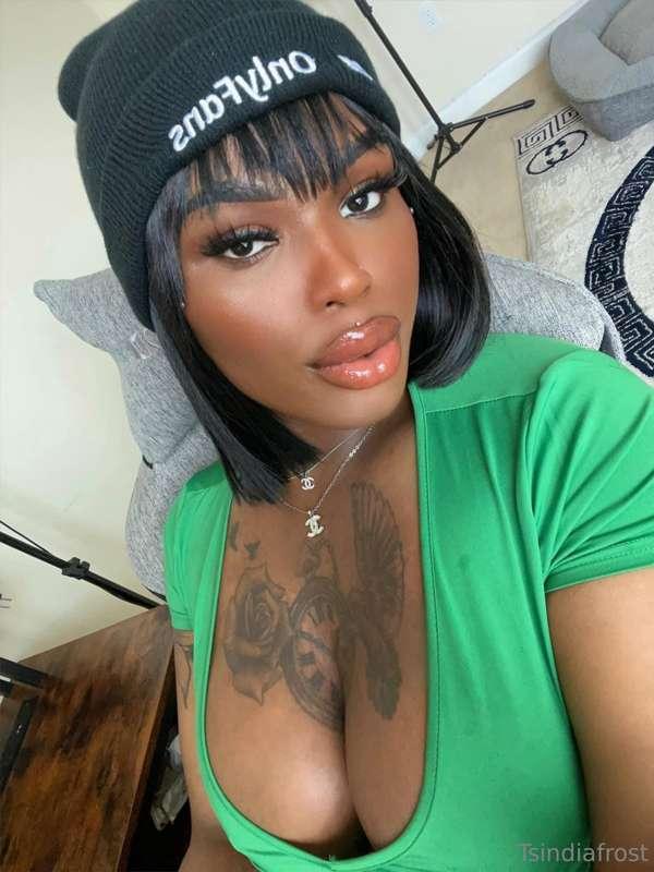 Got plans for a wild Sunday? DM me and let’s make it a good ..