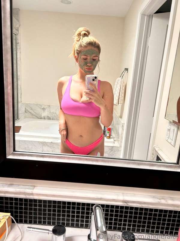 Not making it easy, but where’s the fun in easy ? 😈 💄