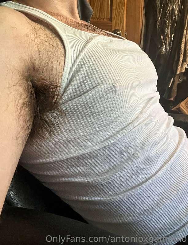 Sniff my pits please