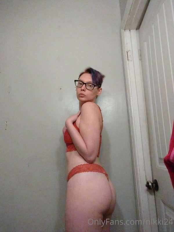 nikki24 image #3
