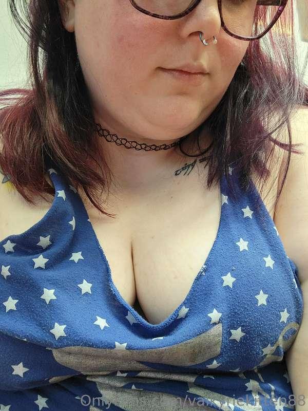 How is everyone tonight? Doing good my Delinquents?