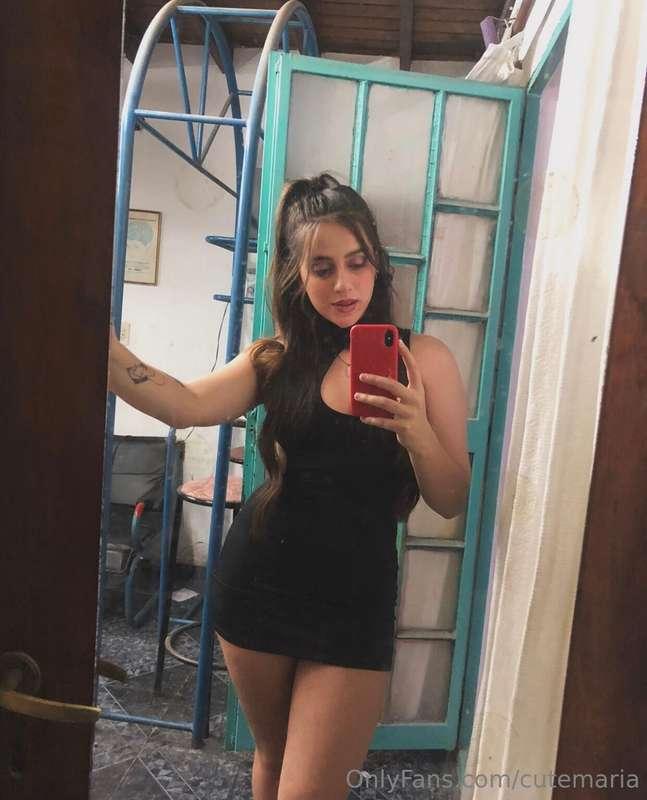 I love my black dress so much 👗 🖤