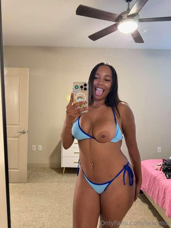 my tits are out and aching for attention 🍒💦