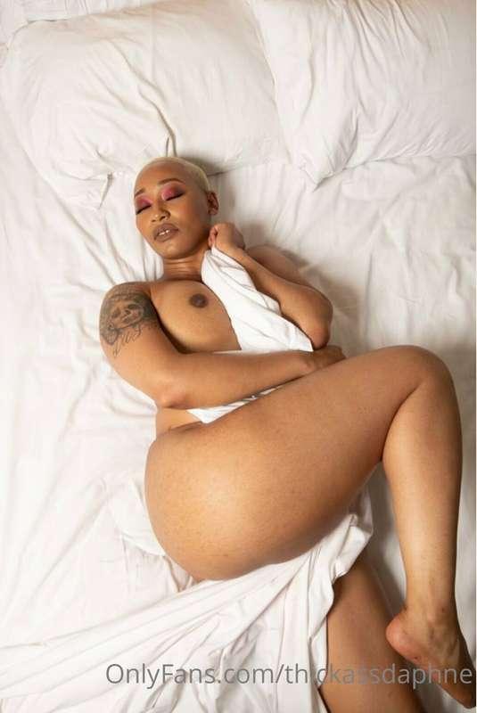 Good evening babes make sure you do your BMs right on Mother..