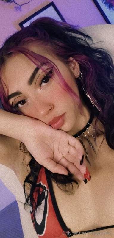 Hiii my loves 🖤 stay tuned, tomorrow Wednesday at 8:15 p.m. ..