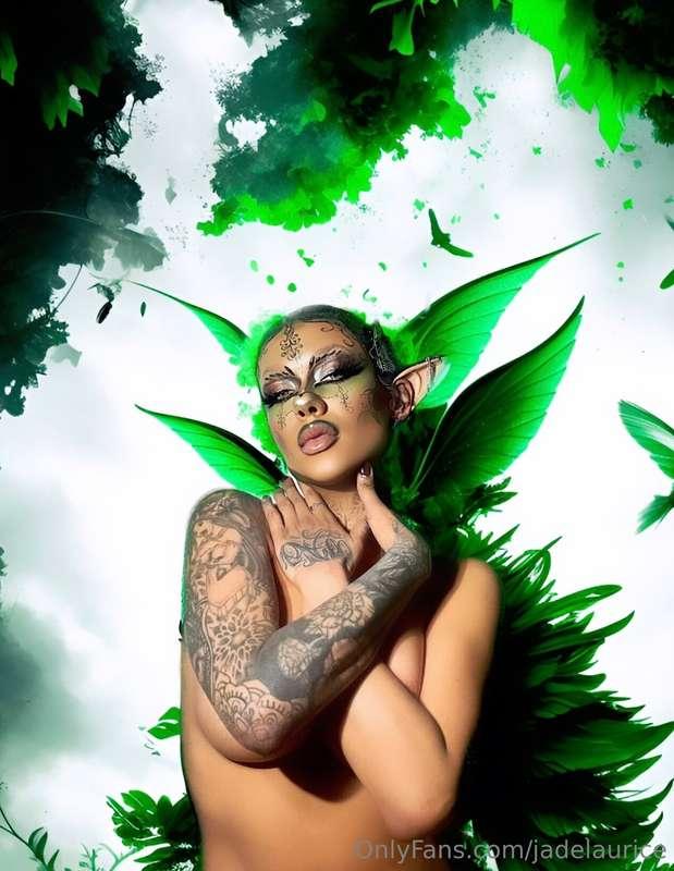 I can be your fantasy 🧚🏽‍♂️✨🖤