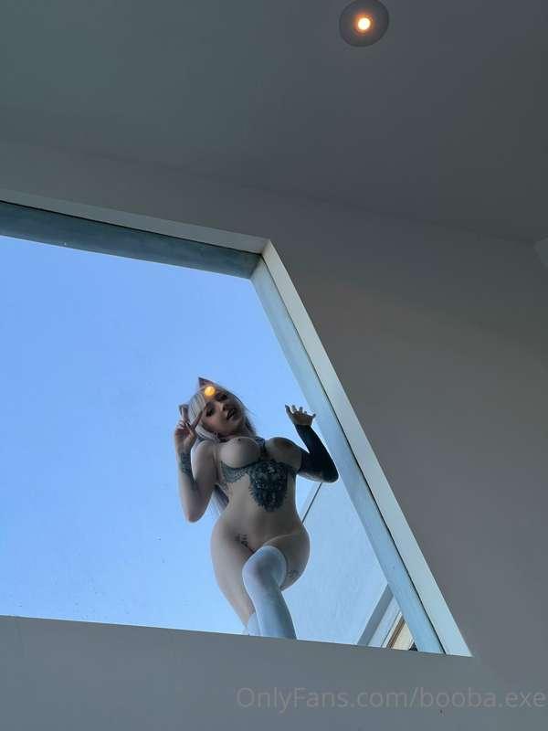 u look up and this is what u see - what do u do?