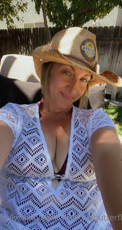 No make up and don’t need it. 
Pool side time with the babie..