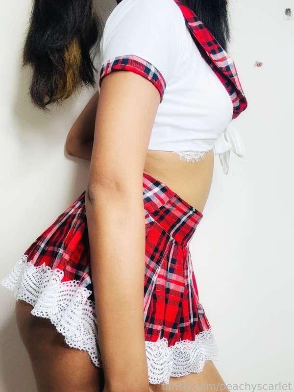 peachyscarlet image #5