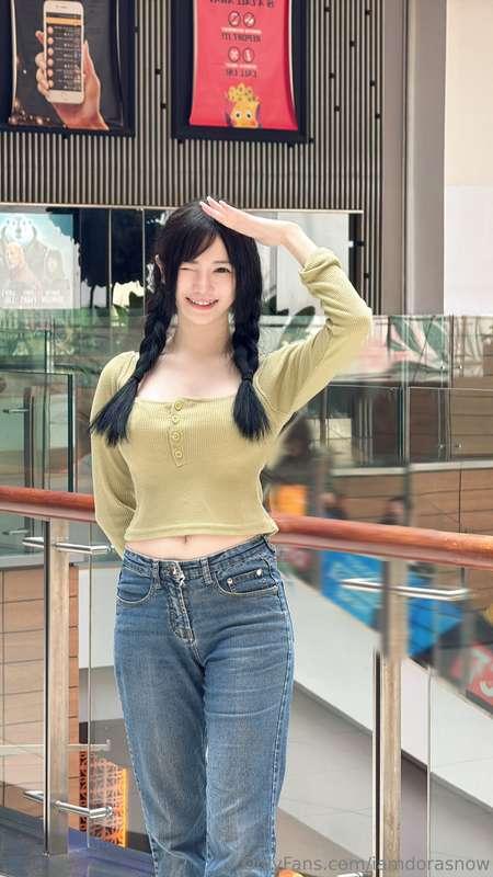 iamdorasnow main image