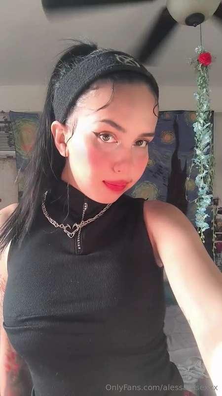 There's something sexy about simplicity... don't you think? ..