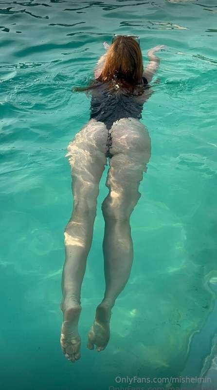This hot thing  @margoshecka  is waiting for you . Her pussy..