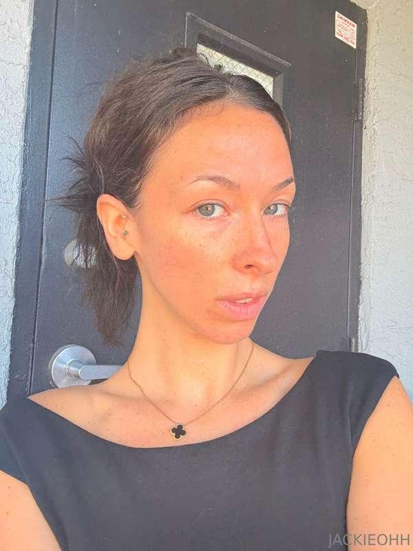 Just got a lymphatic drainage and a facial❤️ next up, full b..