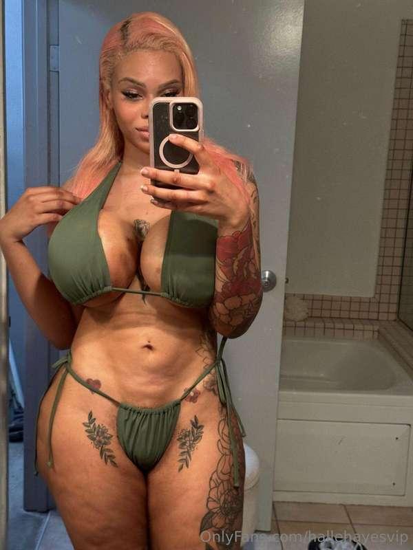 New bikini 💚💚💚