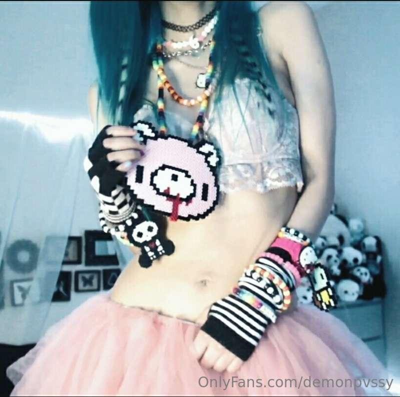 Your girlfren n33ds sum attention plzz<3
