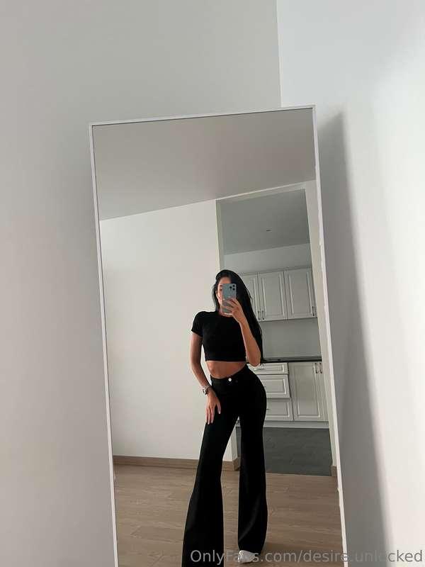 Black — my happy color🖤🔥