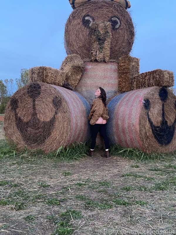 Flashing at the pumpkin patch 