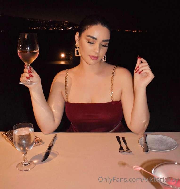 Looking fine like a glass of wine 🍷