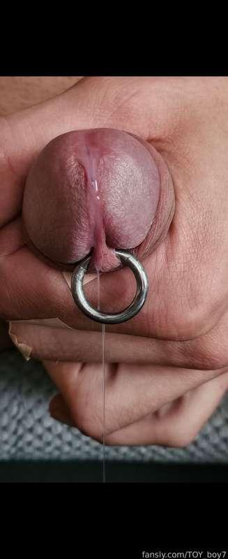 A lil juicy close up 😋
If you like close ups mmmm soon many of them on my profile 🙂‍↕️🙂‍↕️

#fyp #dick #cum #piercing #foreskin #closeup #boy #croatia