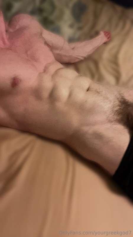 Veiny and ripped💙🤍