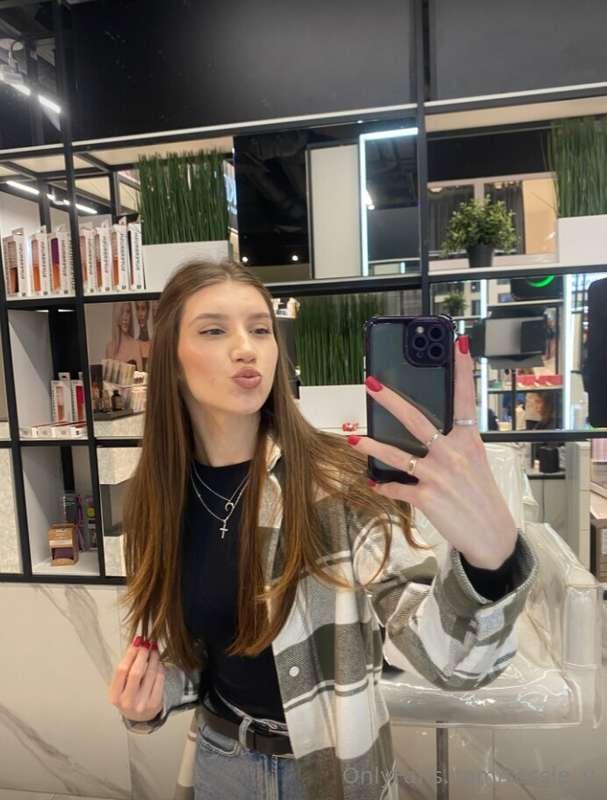 Lost in the enchantment of the beauty haven. 💄✨ Surrounded b..