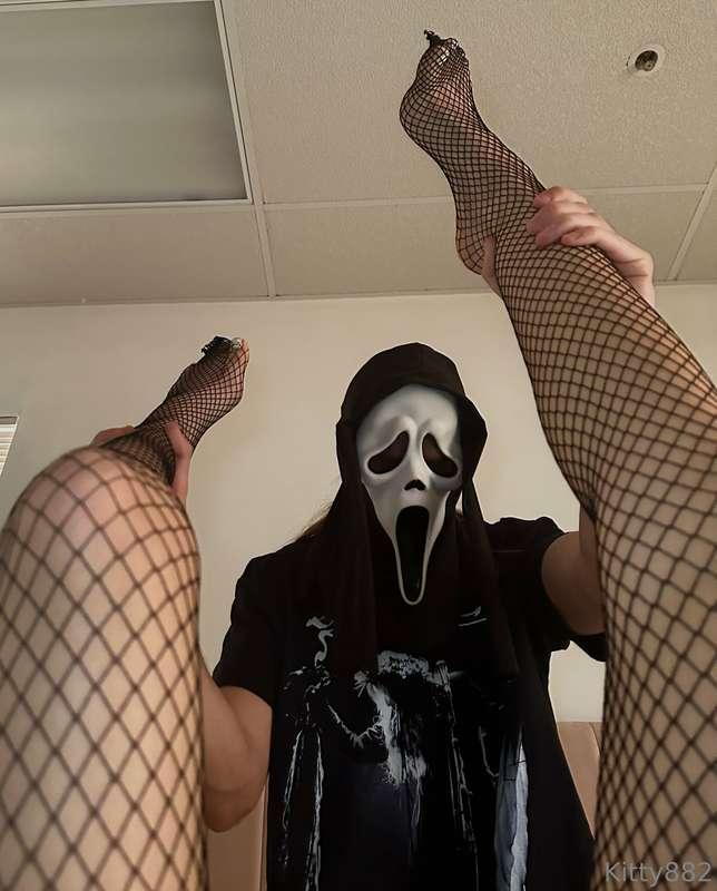 what are you doing mr ghostface👀