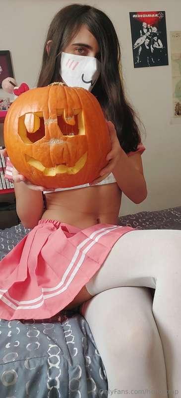 On October 31st there will be a special Halloween video, I w..