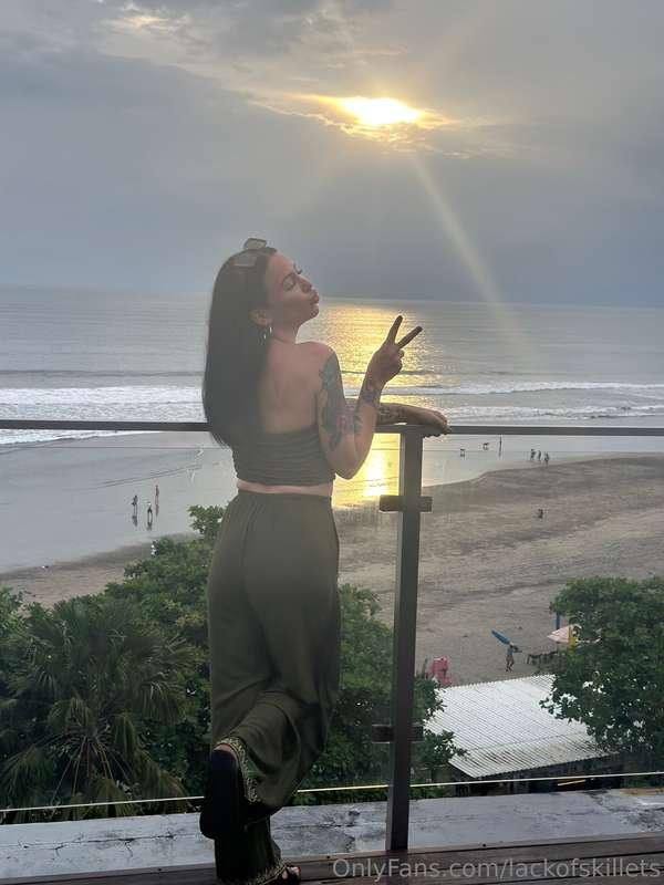 Who wants to spoil me today? It’s another beautiful day in A..