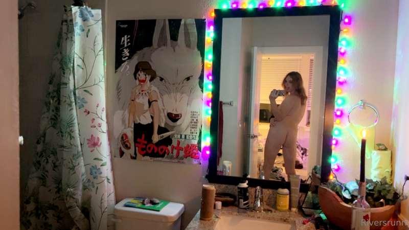 I can’t even wait 😝😂 hehe new bathroom reveal, andd first da..