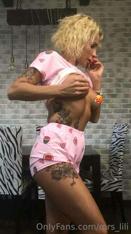 does pink suit me?))😈😘
