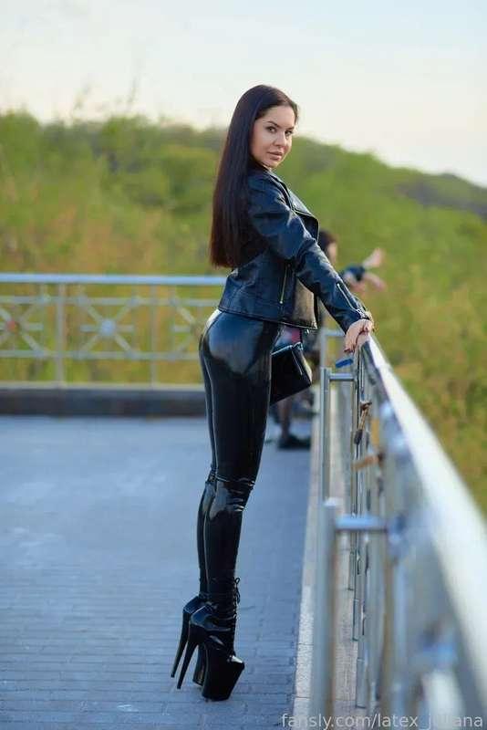 latex_juliana image #6