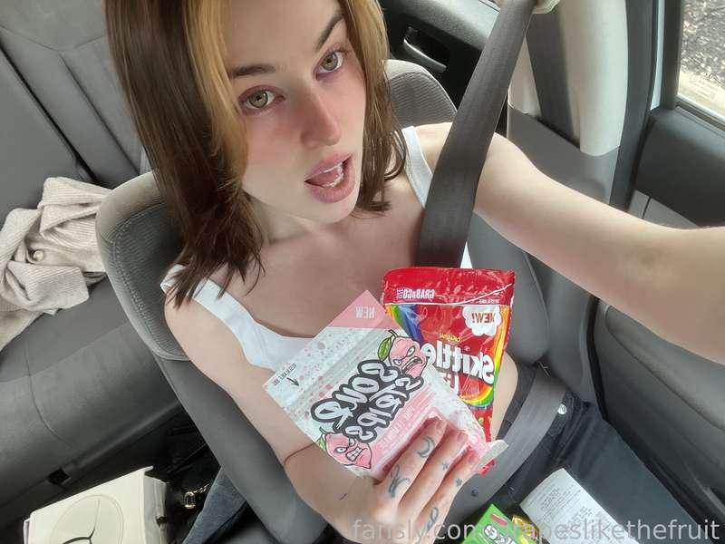 Tip 10$ to buy me a treat 💜 #egirl #omo #sugarbaby #findom #goddess #fyp 