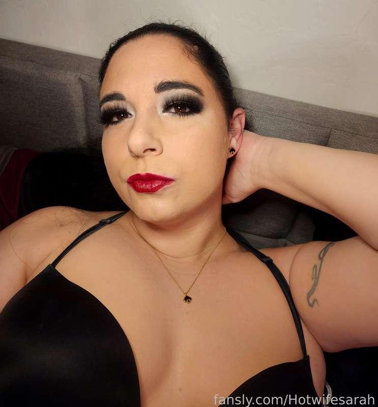 hotwifesarah image #7