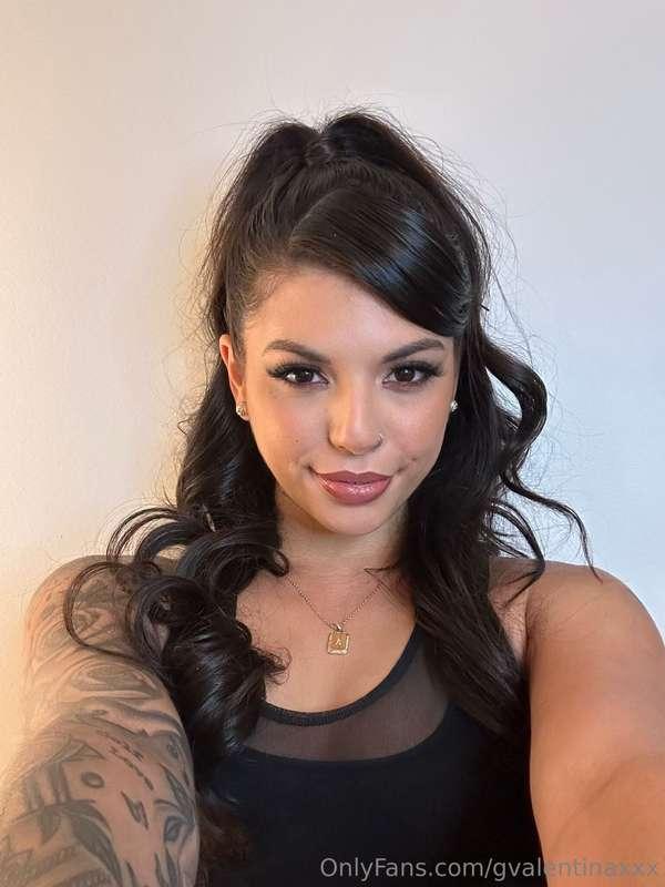 Am I your number 1 baby? ✨🖤