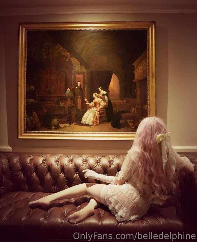 🌙 Dear Diary 📚 🎨
I uploaded some pictures of some of the art..