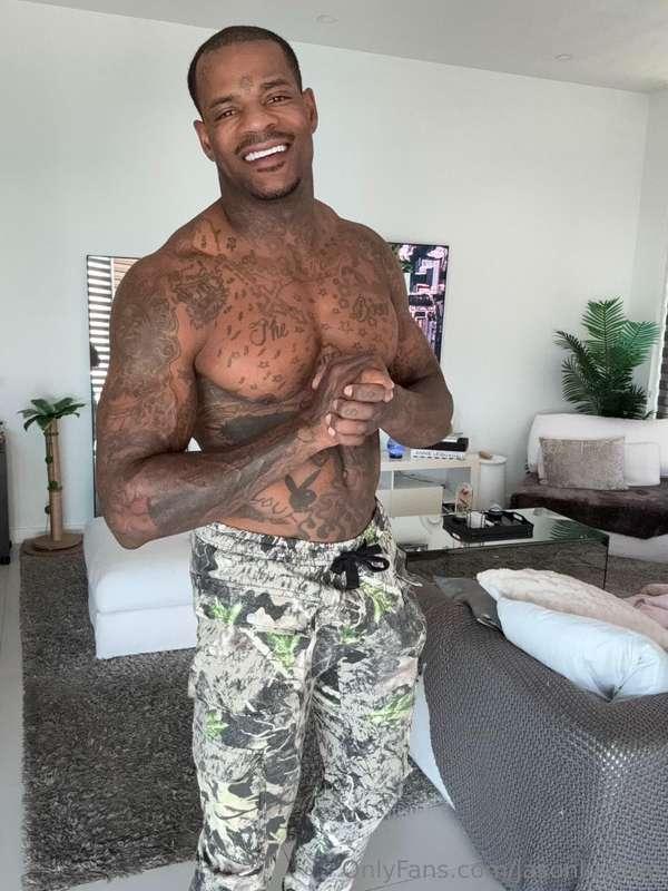 Wanna CUM with me? 💦 Get on my VIP 👉🏾 https://onlyfans.com/i..