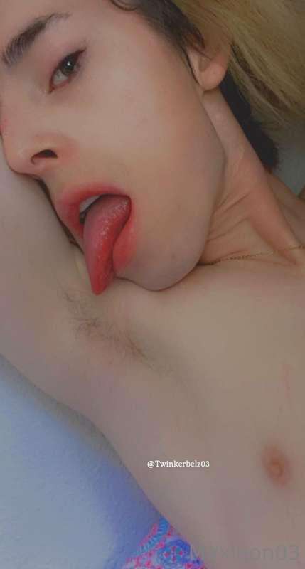 👅