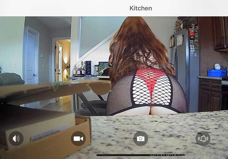 Security camera detected movement in the kitchen 😂