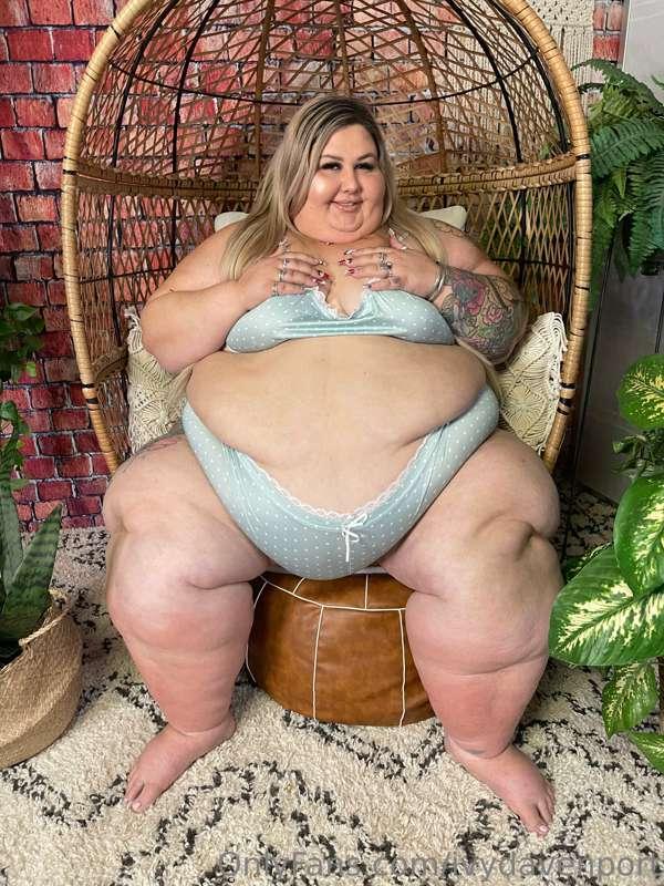 ivydavenport image #1