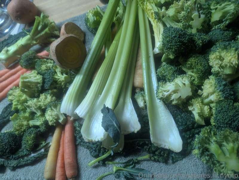 Meal prep, again 😁 Every day another bowl of veggies to nour..