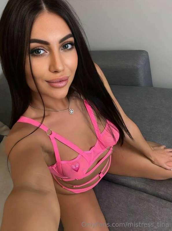 ⚡️@karolinatanner IS WET RIGHT NOW⚡️
OMG @karolinatanner wan..