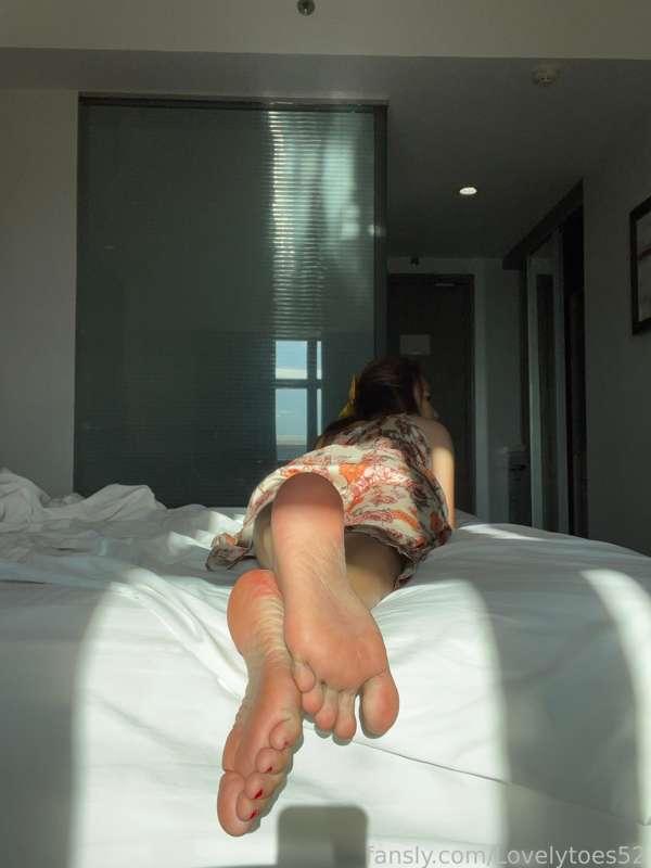 lovelytoes52 image #2