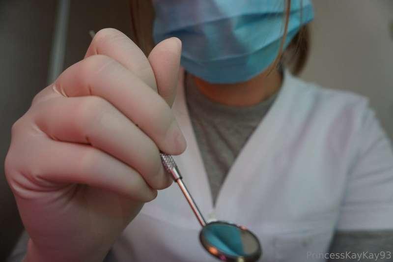 Let's see if you've been flossing like a good boy 😷