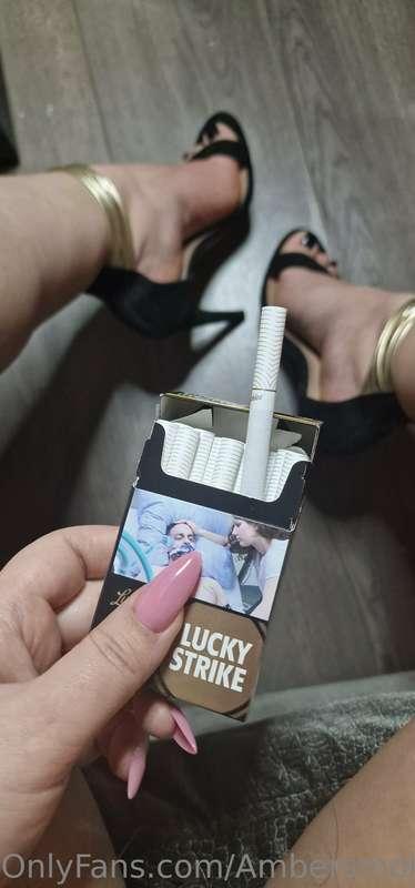 ambersmokes image #0