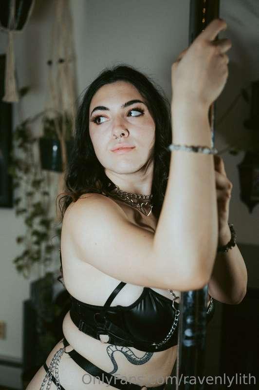 ravenlylith image #3