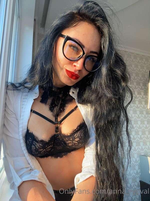 WANNA BE MY STUDENT TODAY?😜
