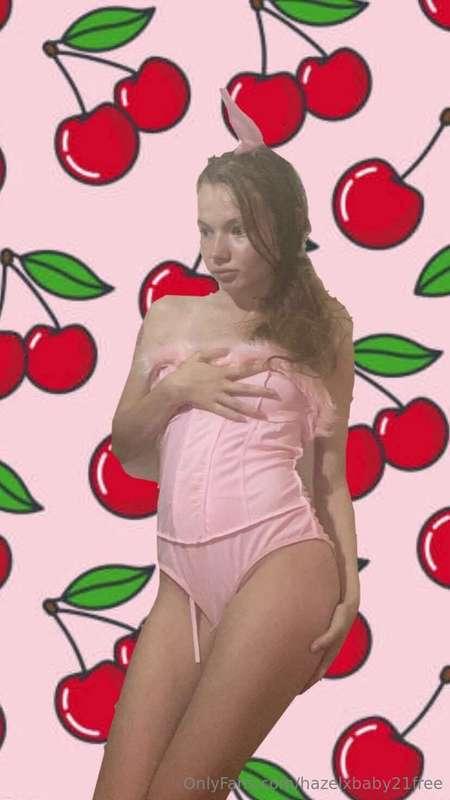 🍒cherry kola🍒This barbiecore whore is having a valentine’s D..