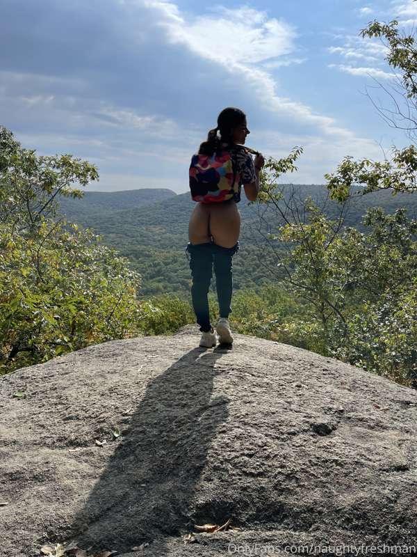 Living my best life! Do you like outdoor shoots?