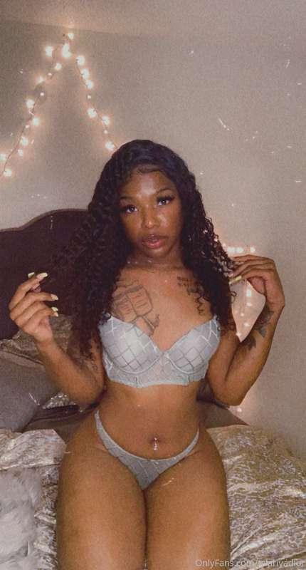 Made him fall in love with my vibe Then I sprinkled a lil 💦 ..